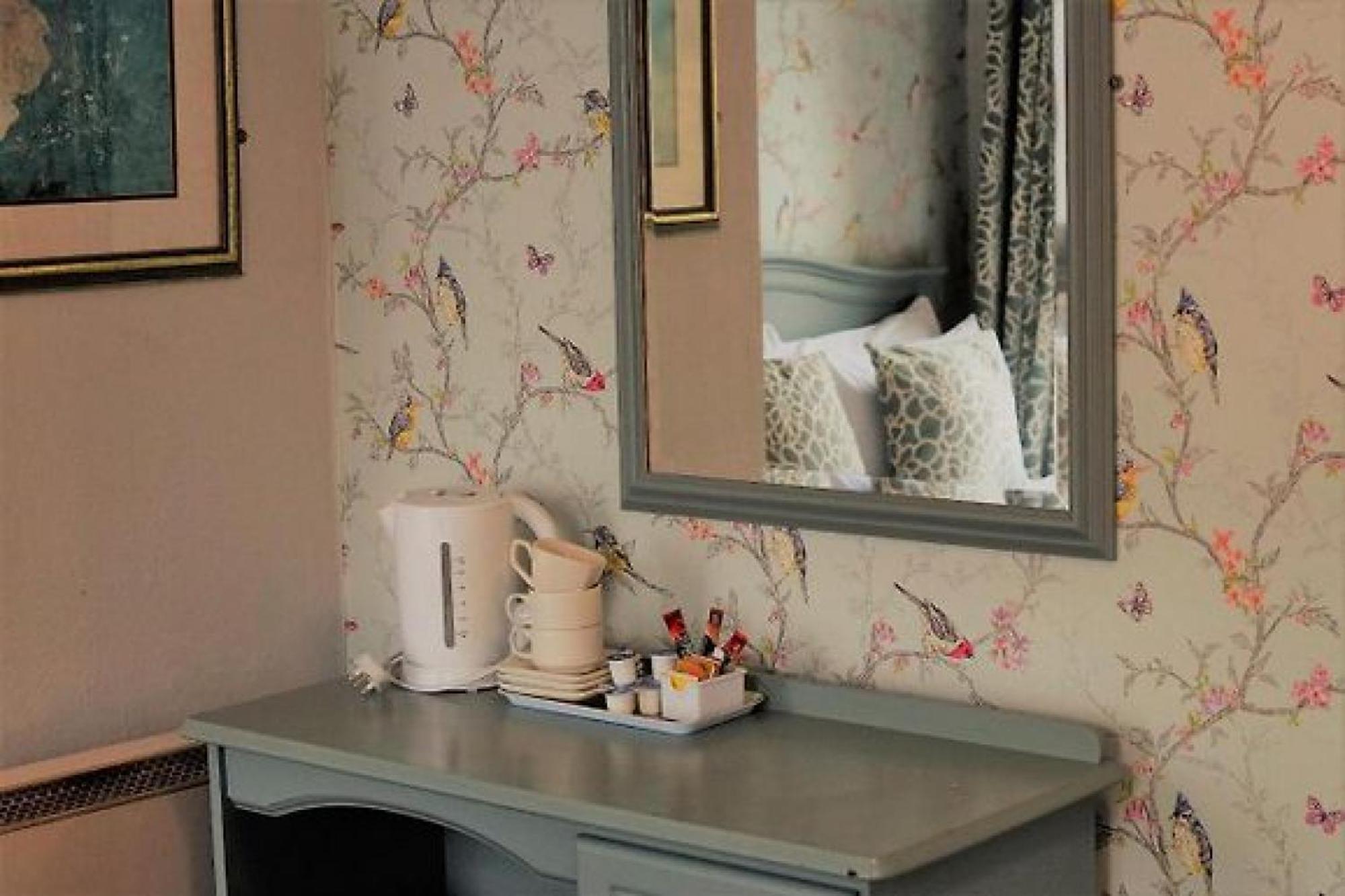 The Waterfront Townhouse Accommodation كيلكيني المظهر الخارجي الصورة